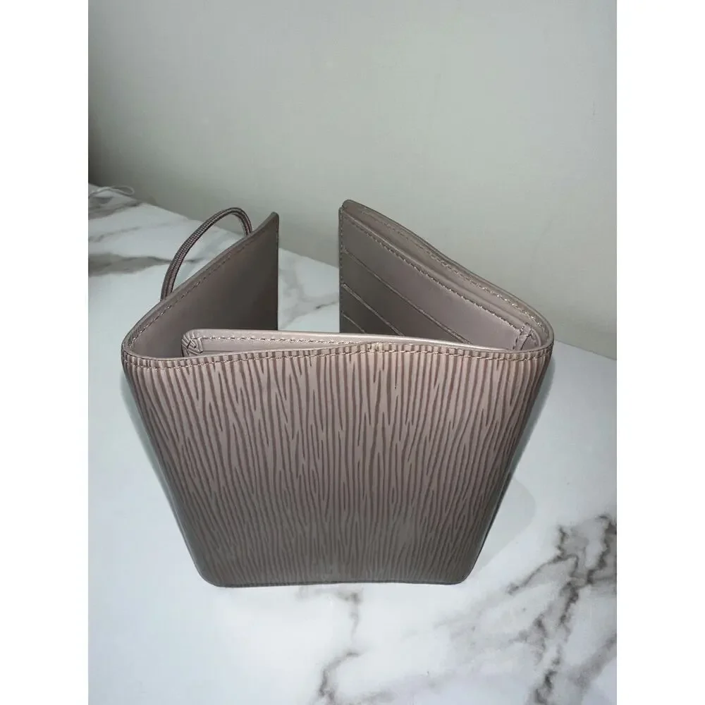 Louis Vuitton Taupe Leather Epi Wallet - Elegant and Stylish